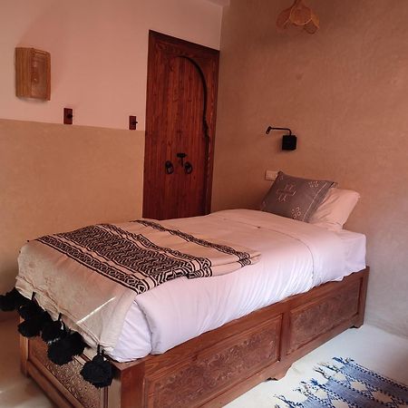 Private Room In Apartment Tov 塔哈佐特 外观 照片