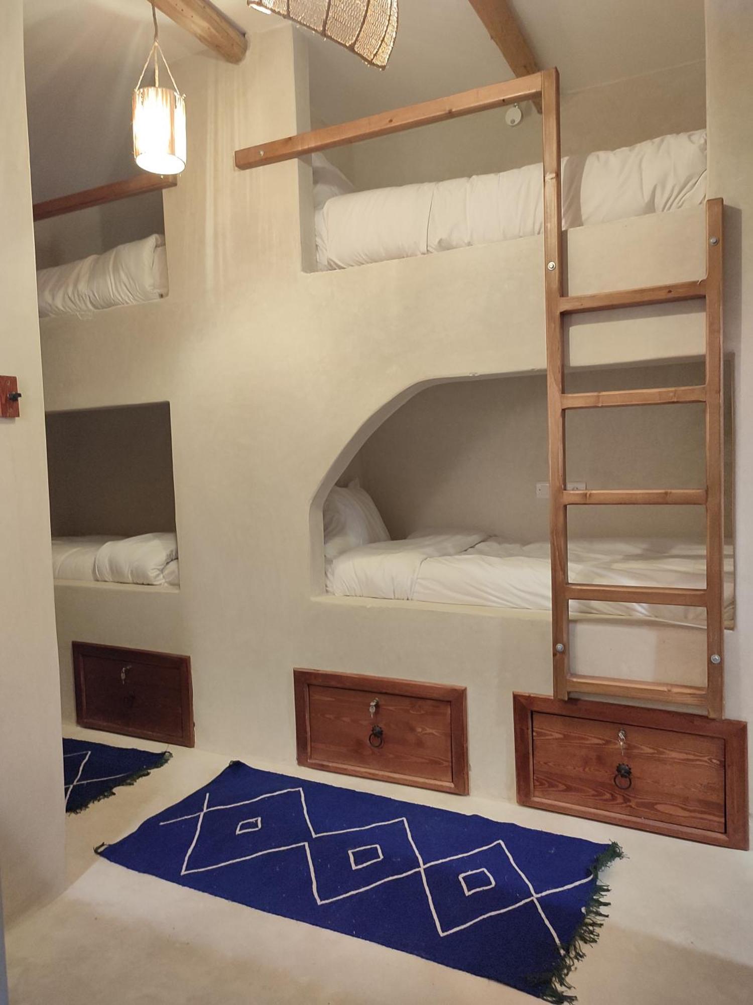 Private Room In Apartment Tov 塔哈佐特 外观 照片