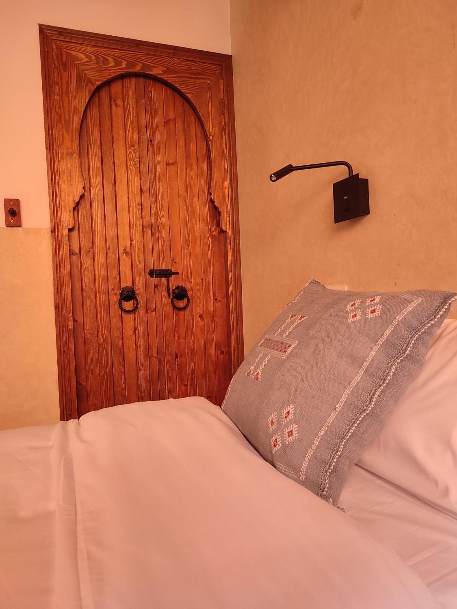 Private Room In Apartment Tov 塔哈佐特 外观 照片