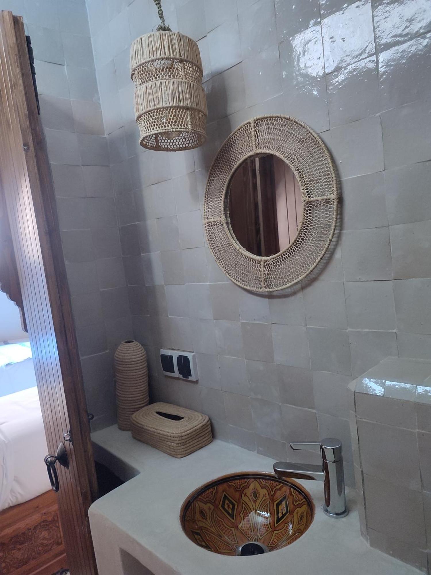 Private Room In Apartment Tov 塔哈佐特 外观 照片