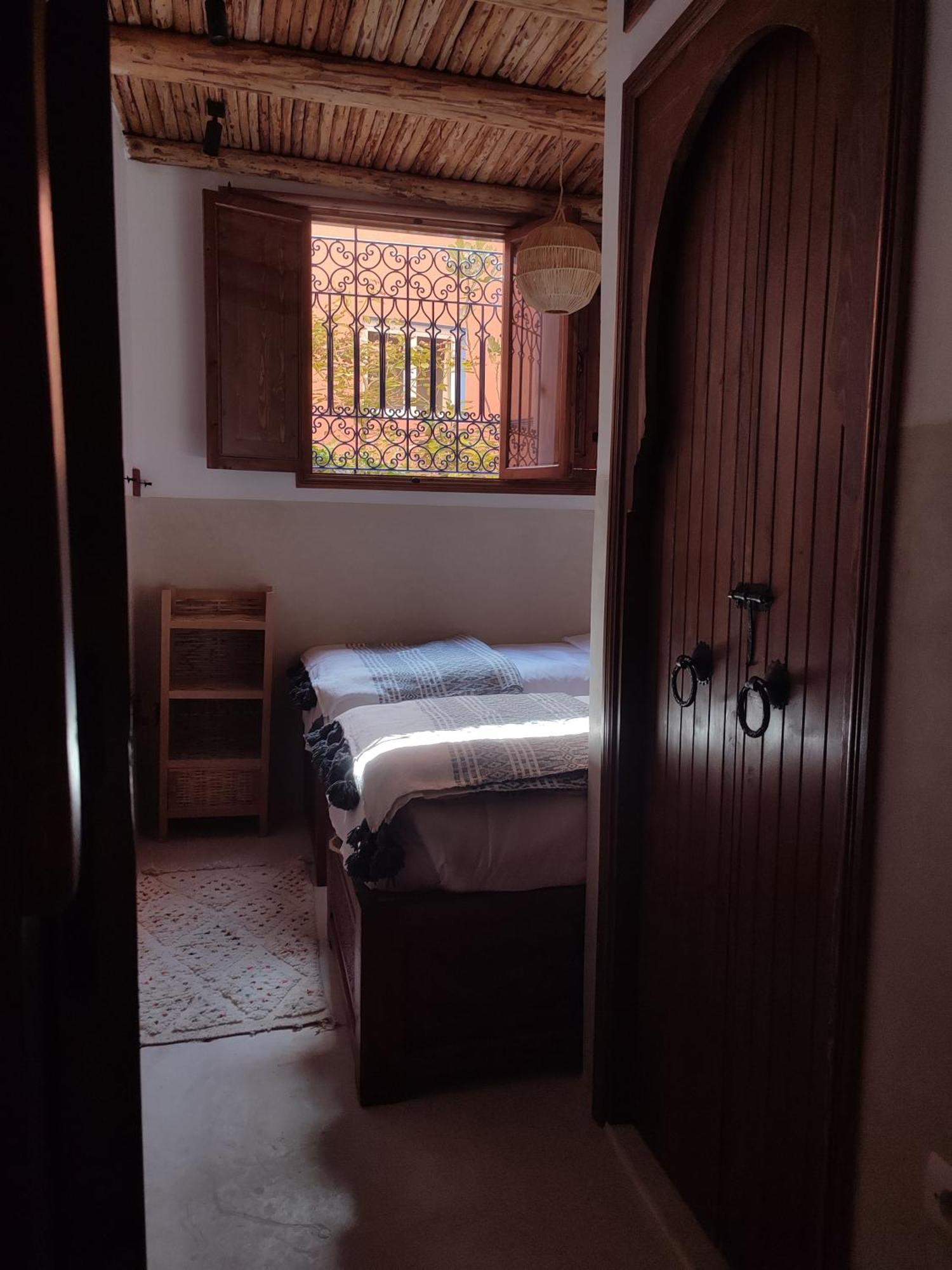 Private Room In Apartment Tov 塔哈佐特 外观 照片