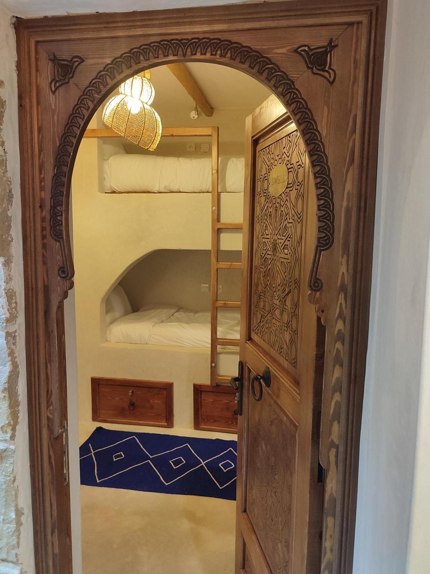 Private Room In Apartment Tov 塔哈佐特 外观 照片