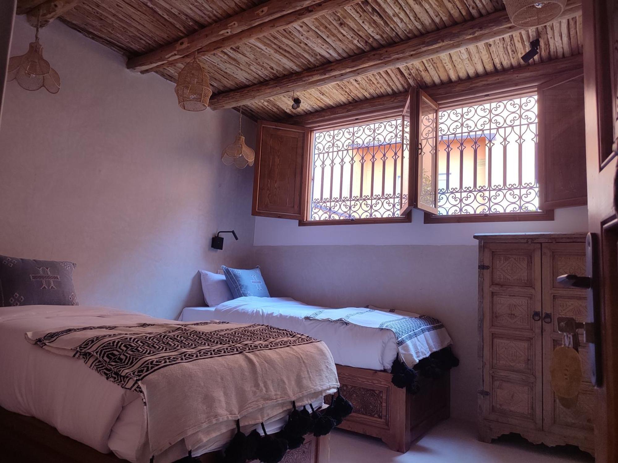 Private Room In Apartment Tov 塔哈佐特 外观 照片