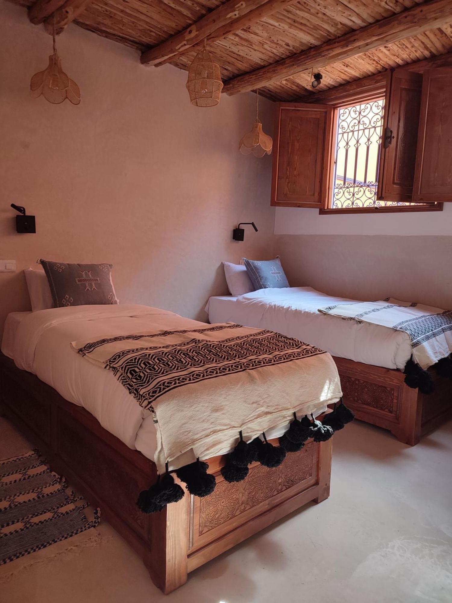 Private Room In Apartment Tov 塔哈佐特 外观 照片